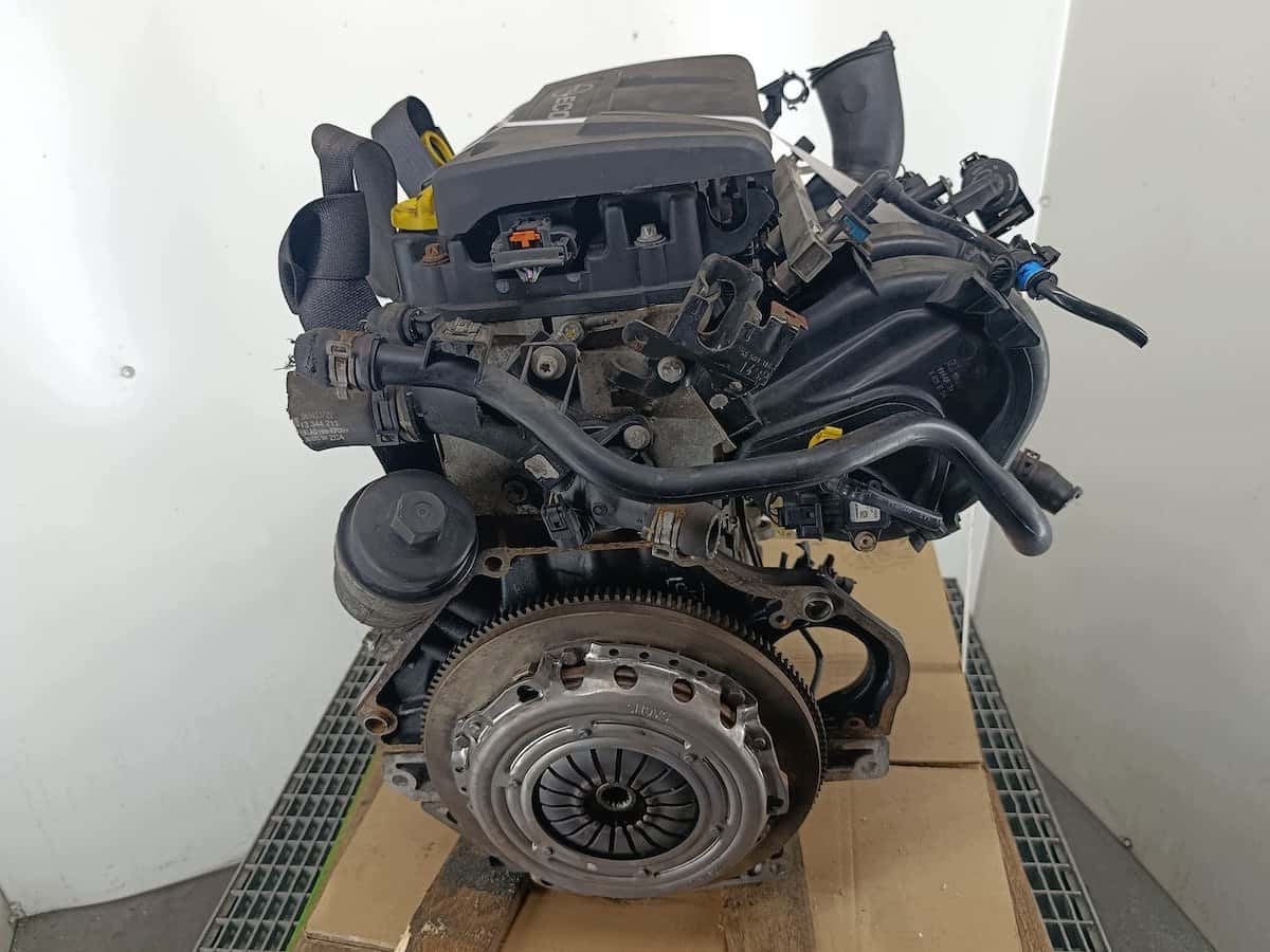 Moteur A 12 XER vue 4