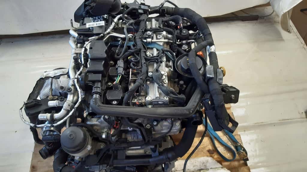 Moteur PT204(AJ20P4) vue 2