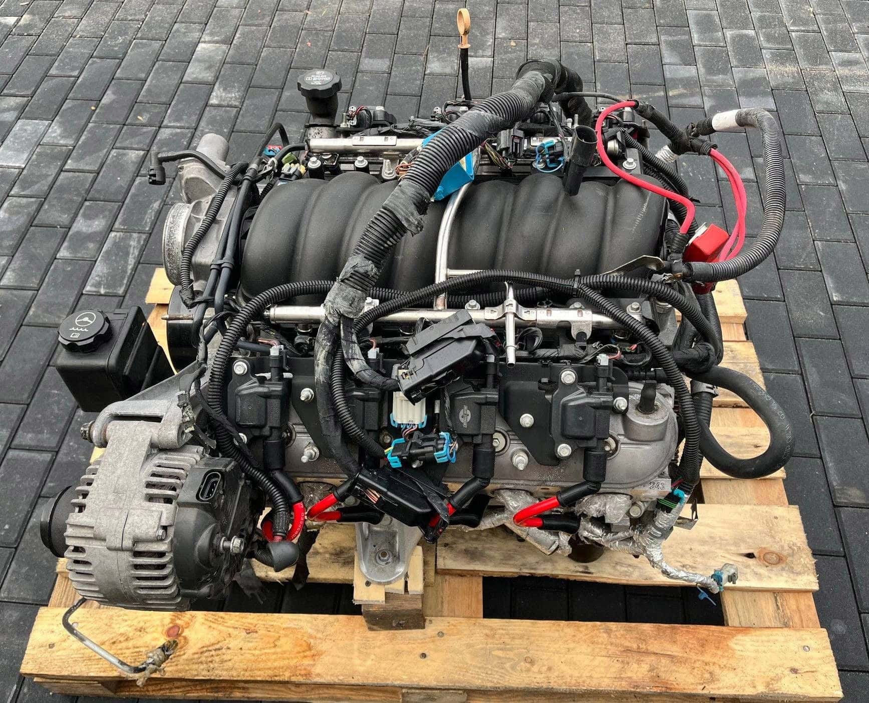 Moteur LS2(364CUV8) vue 4