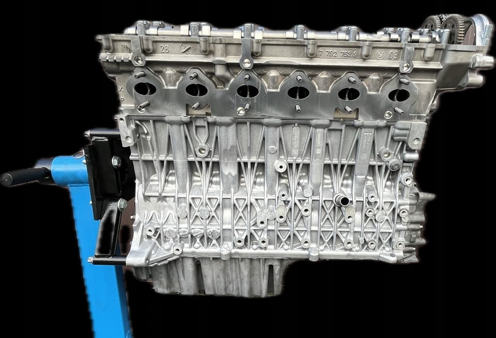 Moteur 306D5 — vue 5