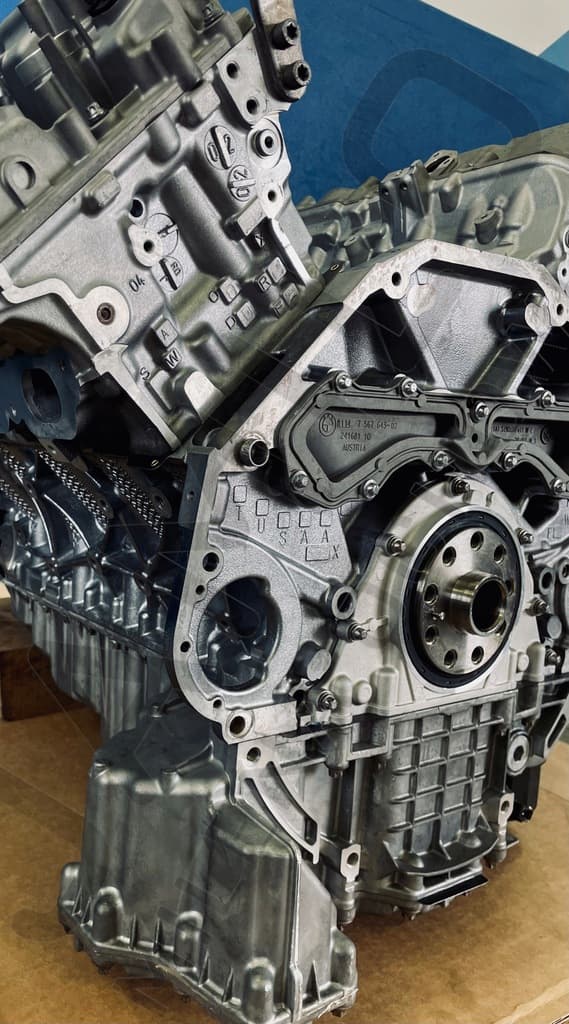 Moteur S63 B44 A — vue 11