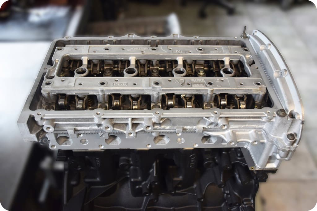 Moteur UYR6 — vue 7