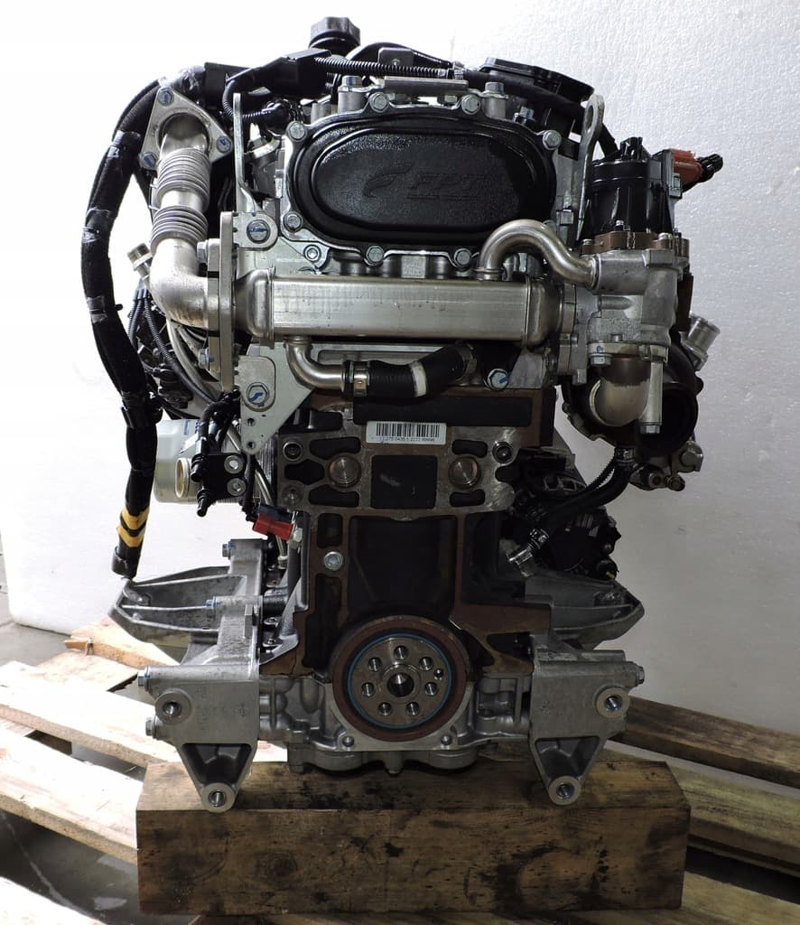 Moteur F1AGL411N — vue 2