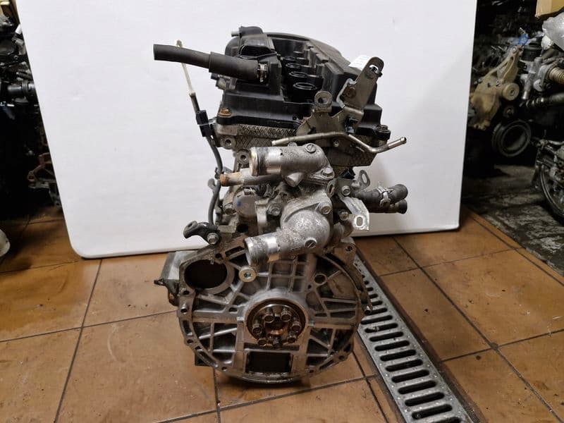 Moteur 4B11 — vue 5