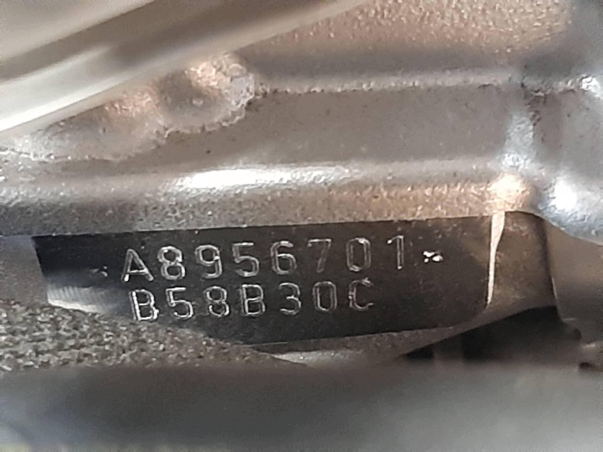 Moteur B58 B30 C — vue 7