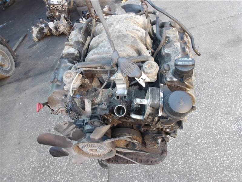 Moteur M 112.943 — vue 9