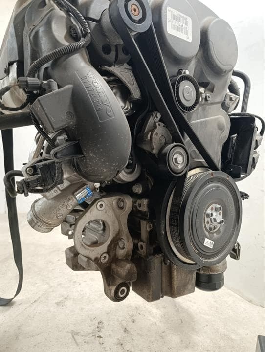 Moteur B 4204 T28 — vue 10