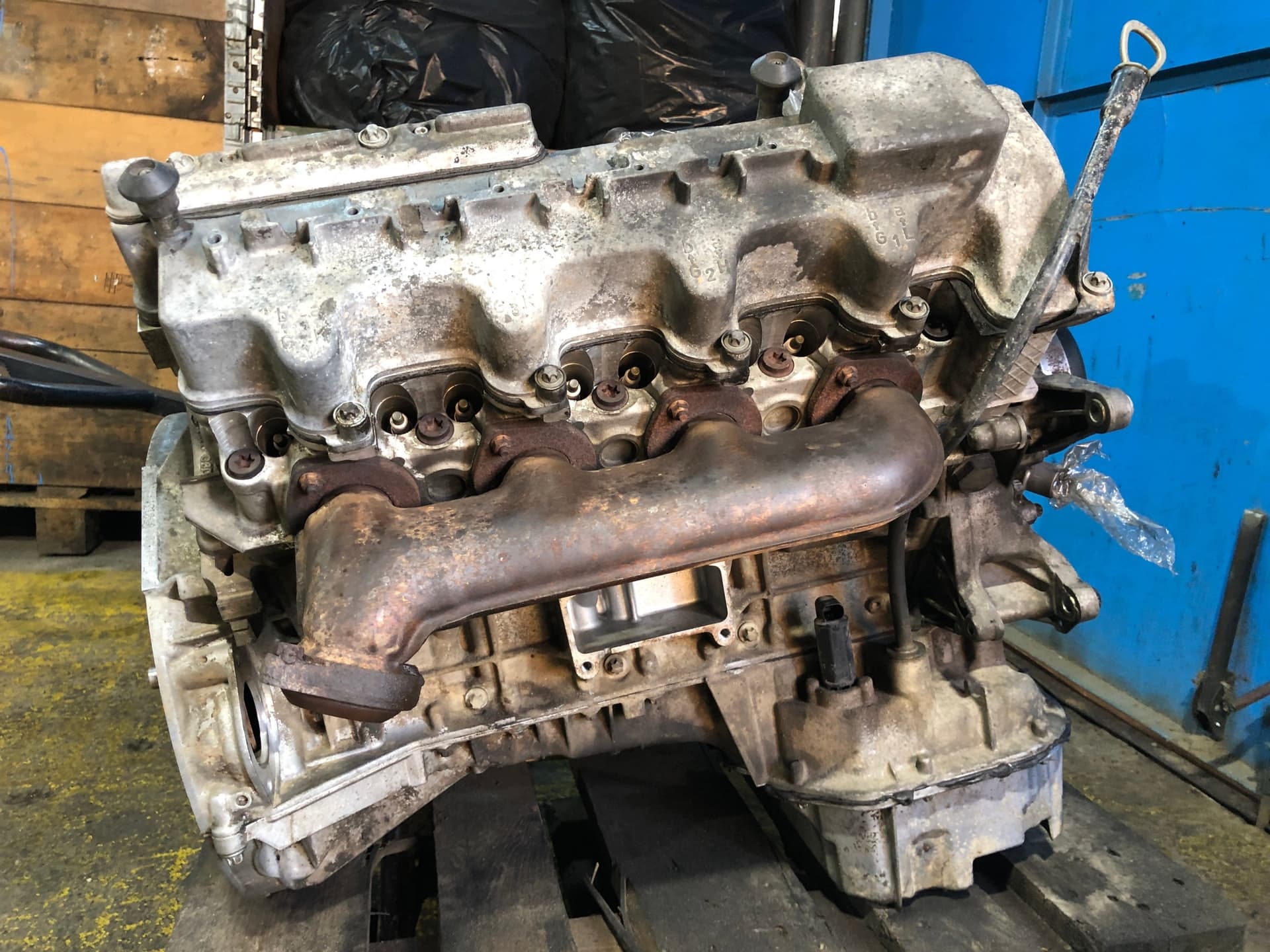 Moteur M 113.948 — vue 3