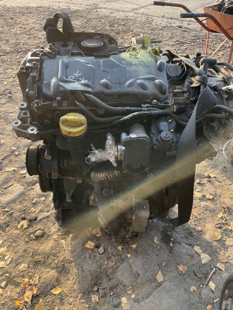 Moteur M9R 782 — vue 2