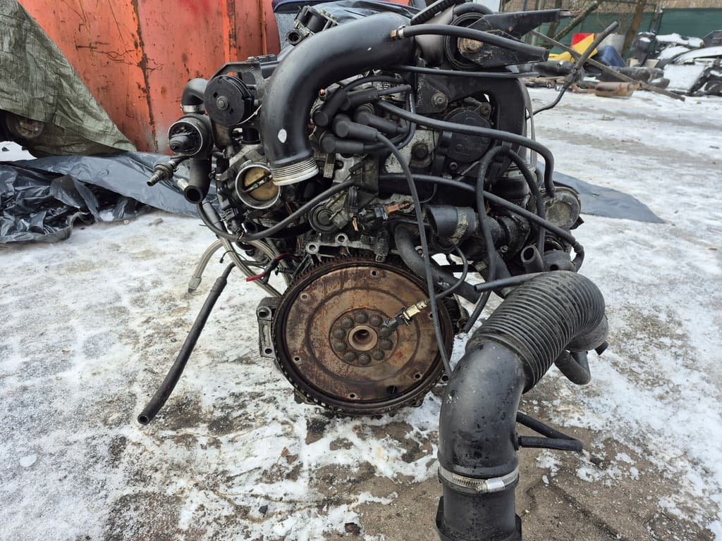 Moteur B 5254 S — vue 3