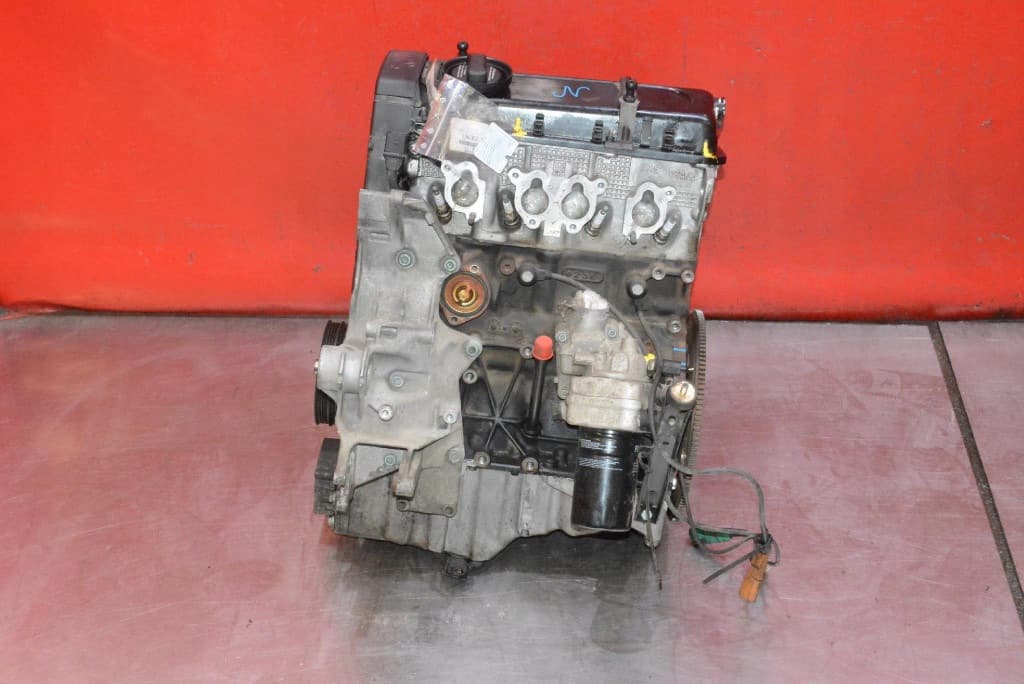 Moteur AZM — vue 5