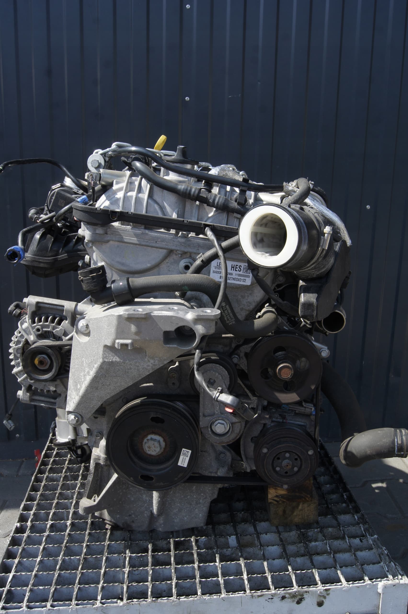 Moteur B 10 XFL — vue 3
