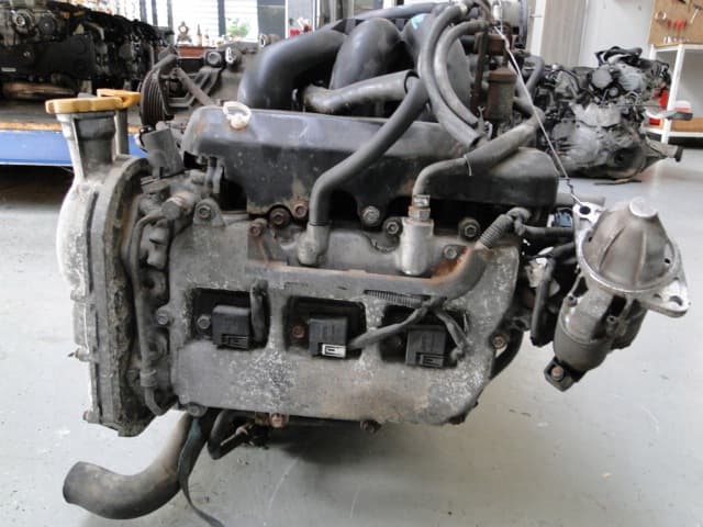 Moteur EZ30 — vue 5