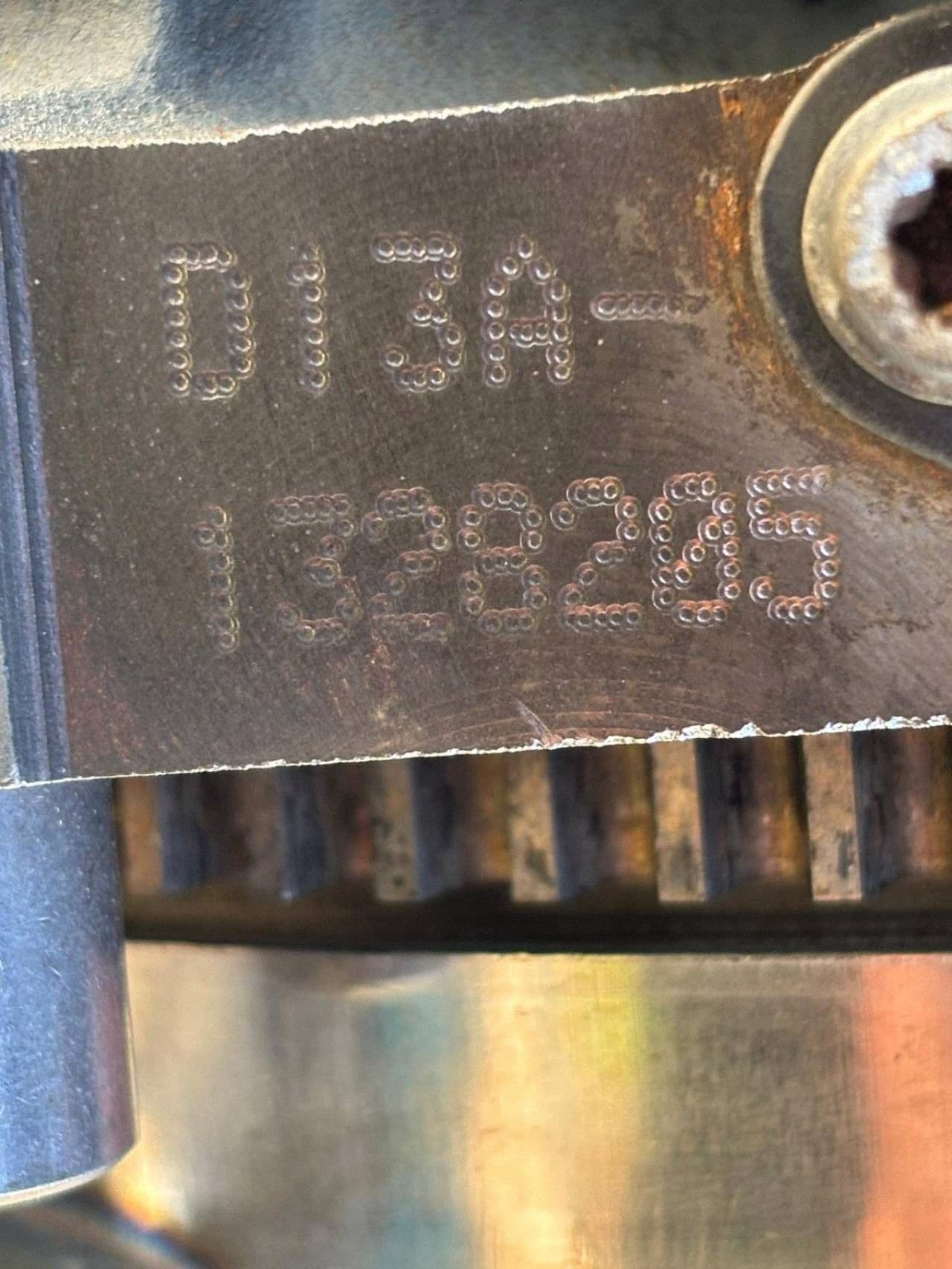 Moteur D13A — vue 9