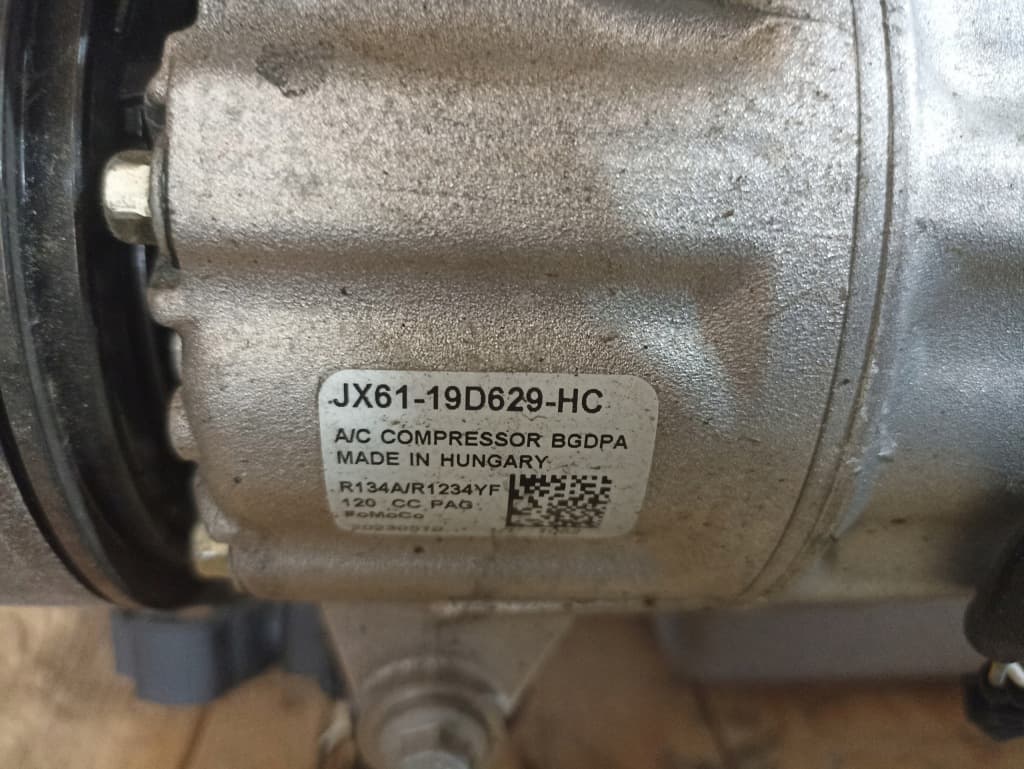 Moteur Y9DA — vue 2