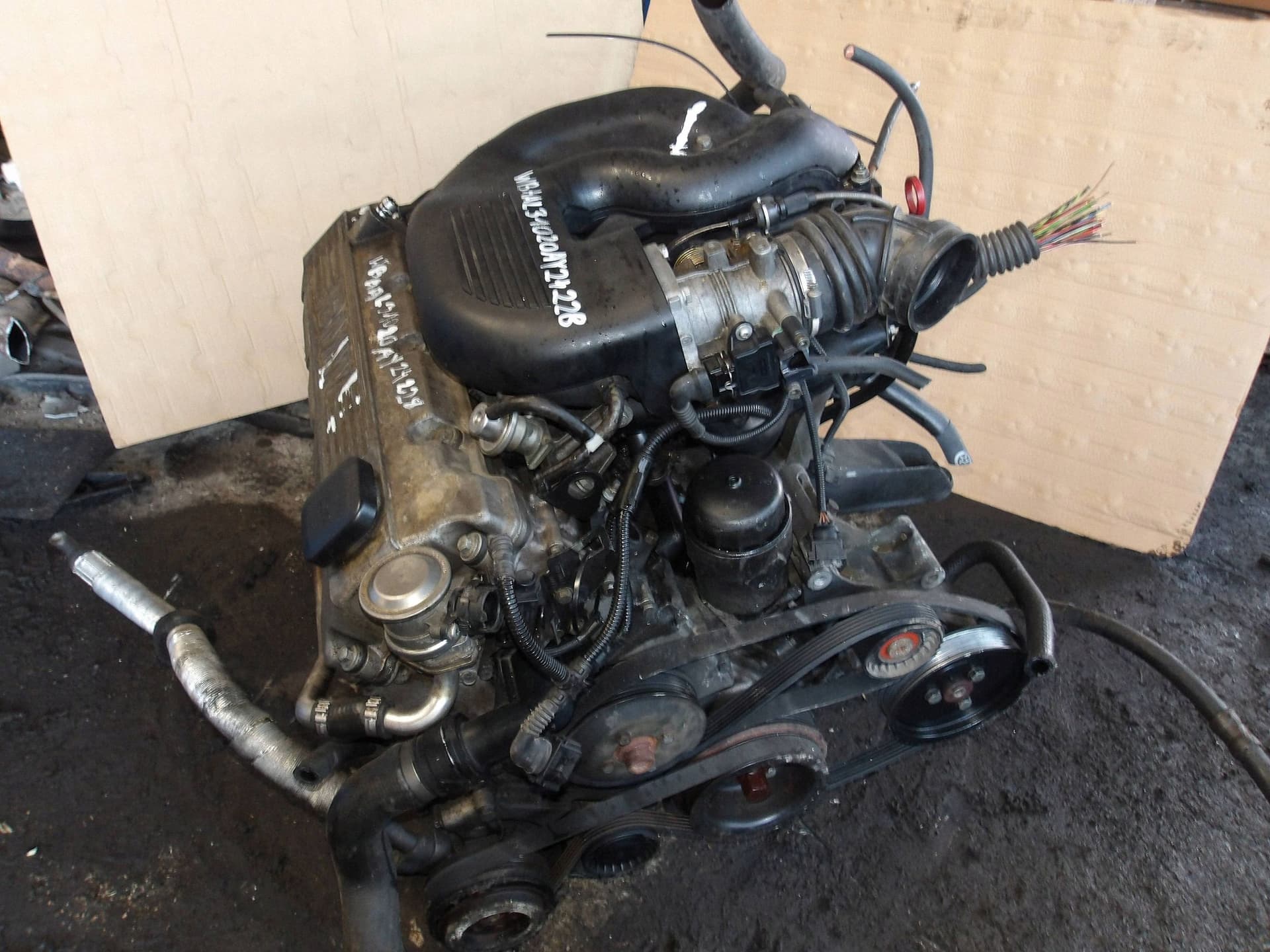 Moteur M43 B19 (194E1) — vue 4