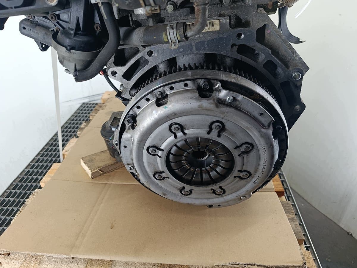 Moteur B 4184 S8 — vue 3