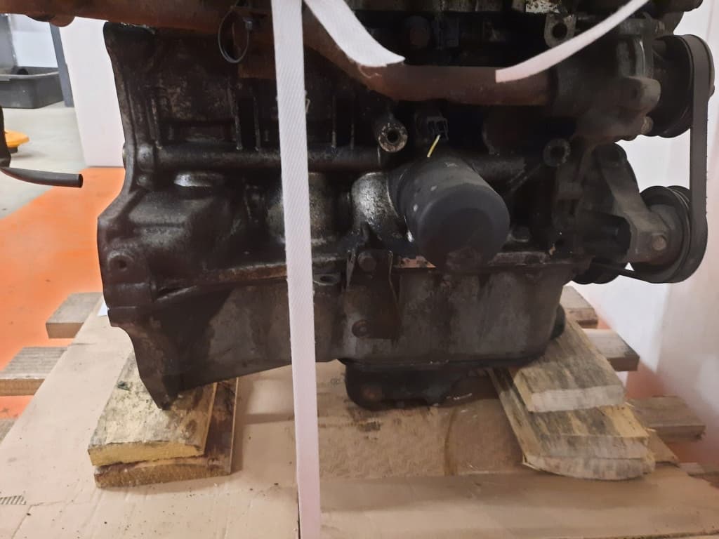 Moteur CR14DE — vue 4