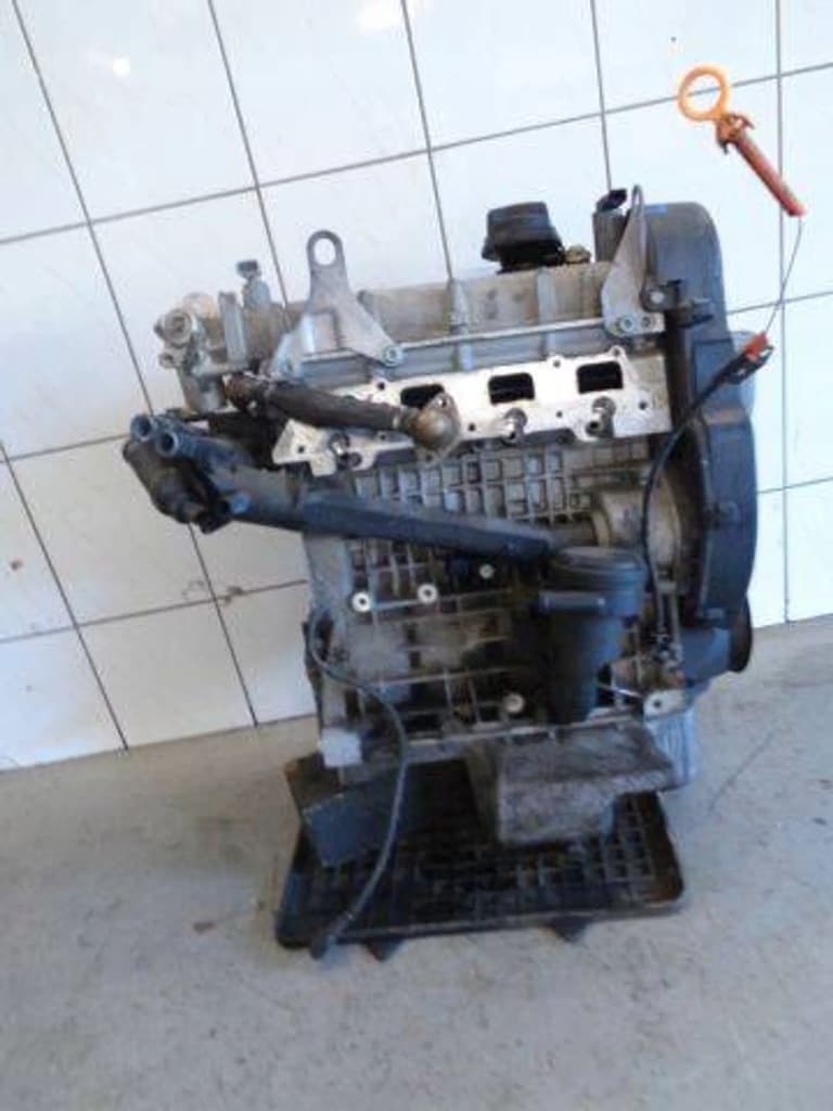 Moteur AKQ pour Volkswagen Golf 1.4 Petrol
