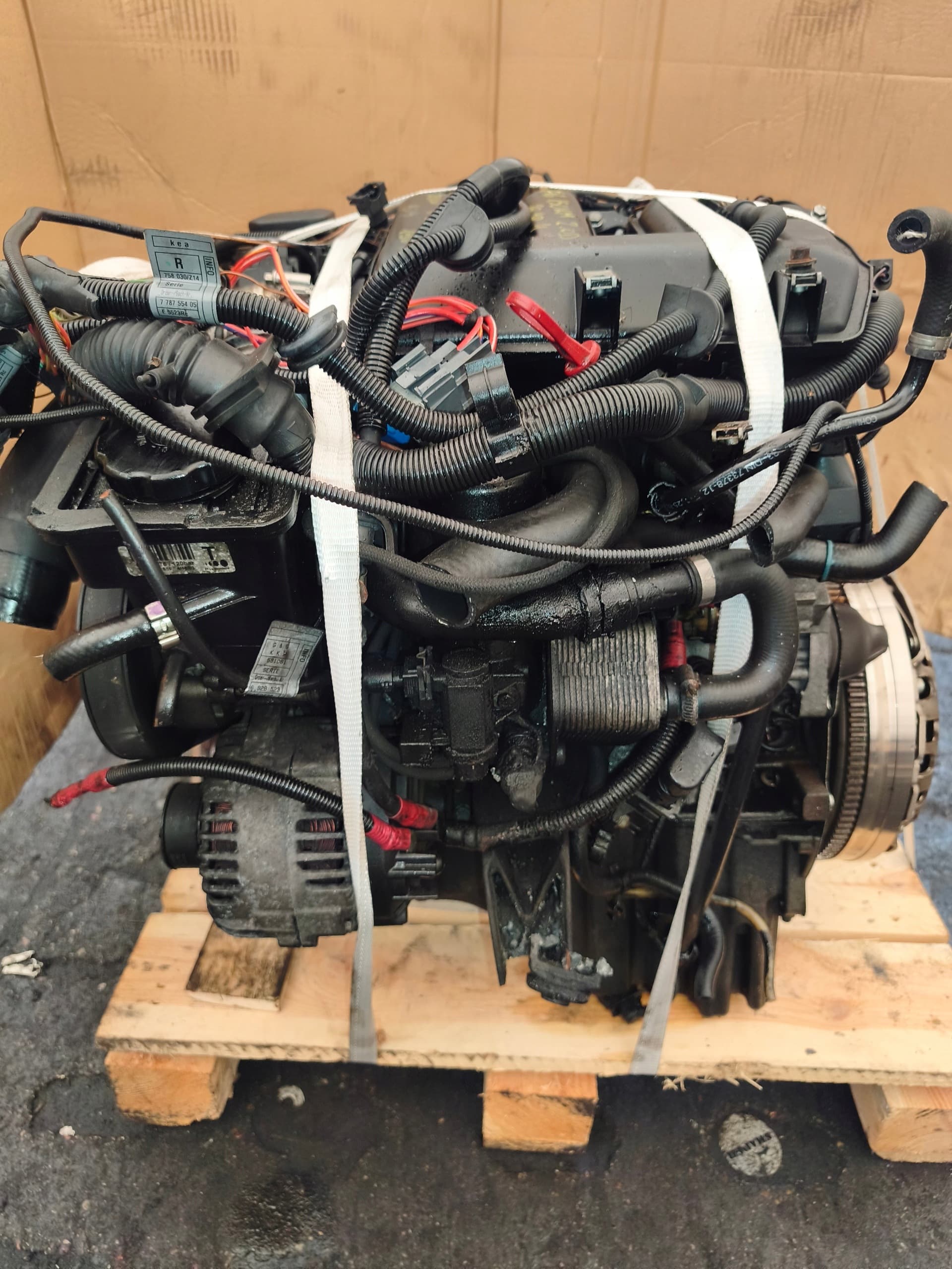Moteur M47 D20 (204D4) — vue 11