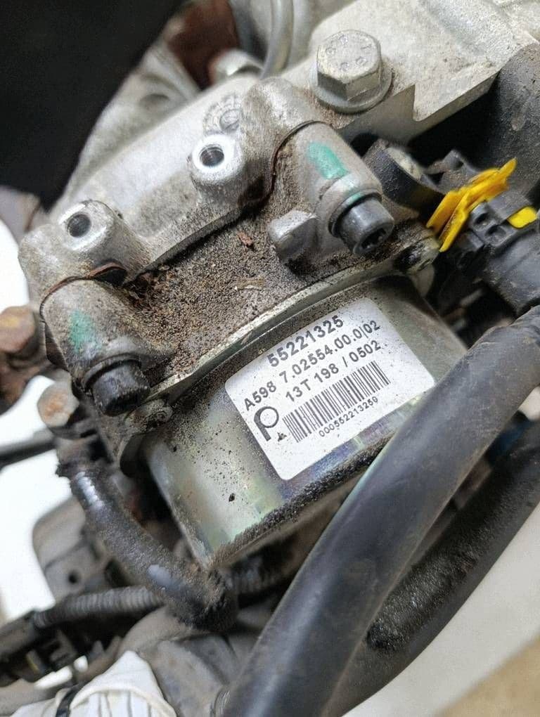 Moteur D16AA — vue 2