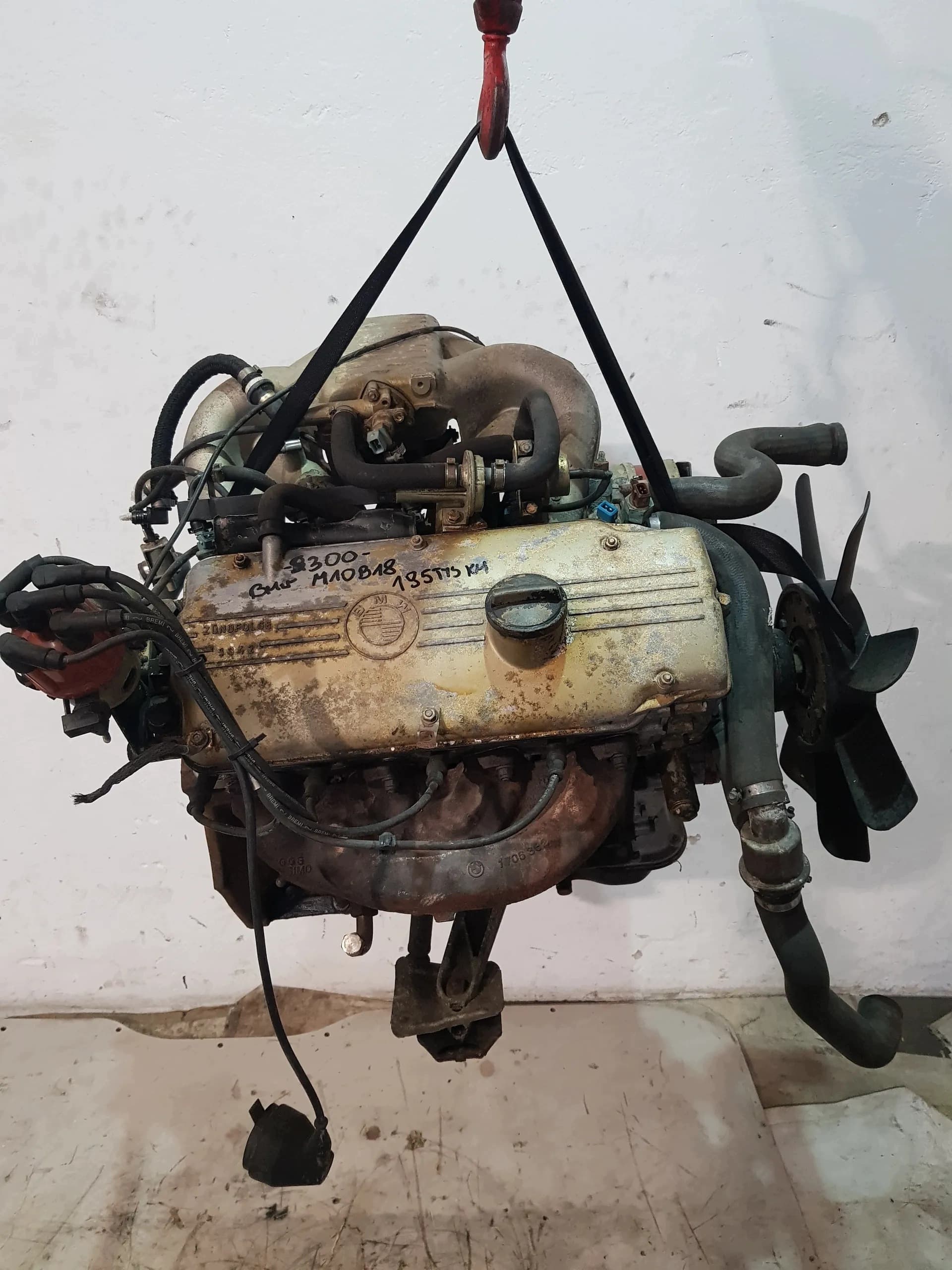 Moteur M10 B18 (184EZ) — vue 3