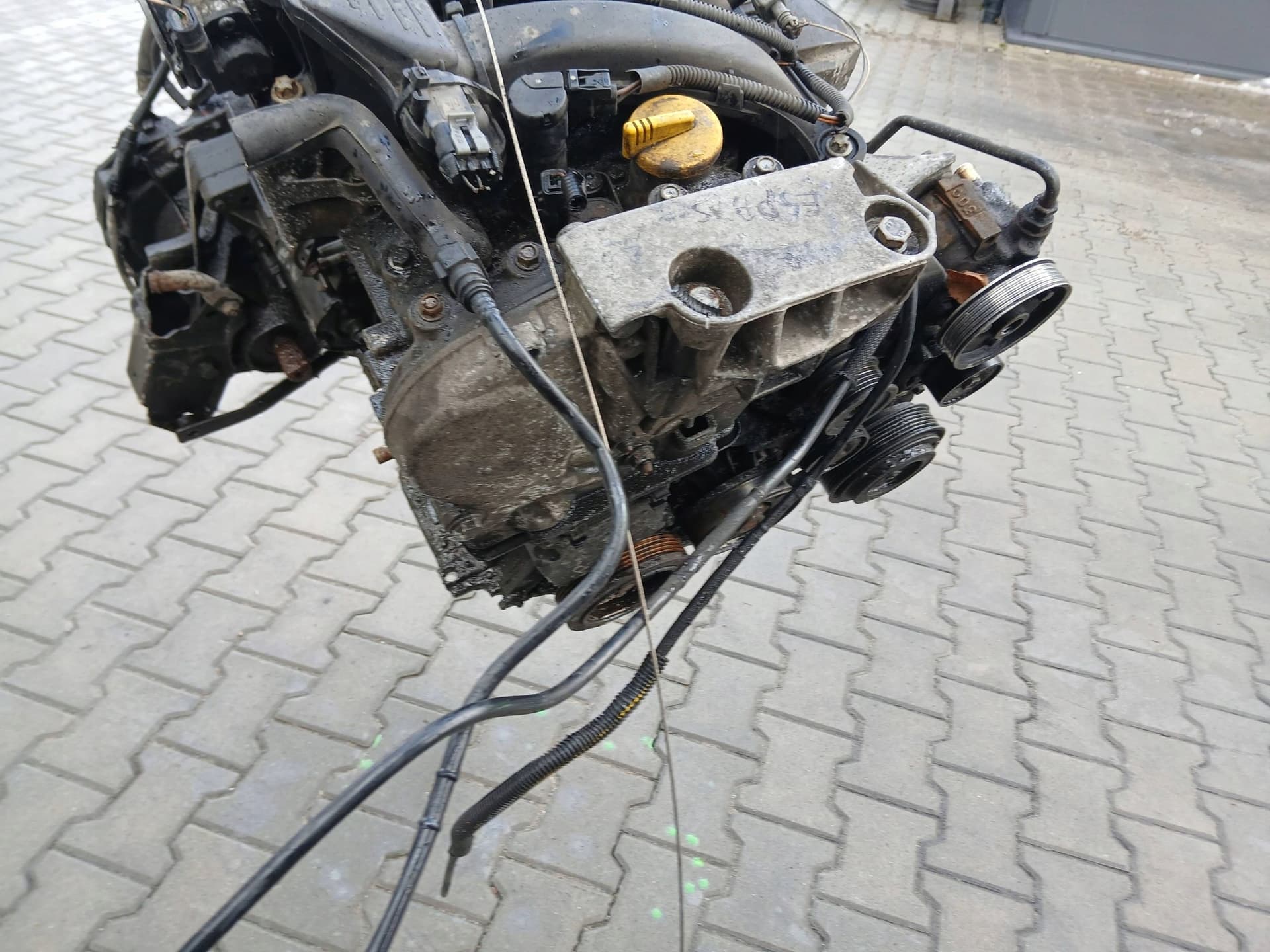 Moteur F4R 790 — vue 5