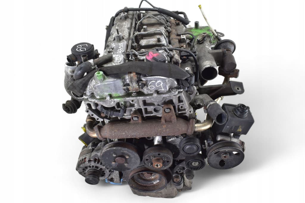 Moteur D27DT — vue 7