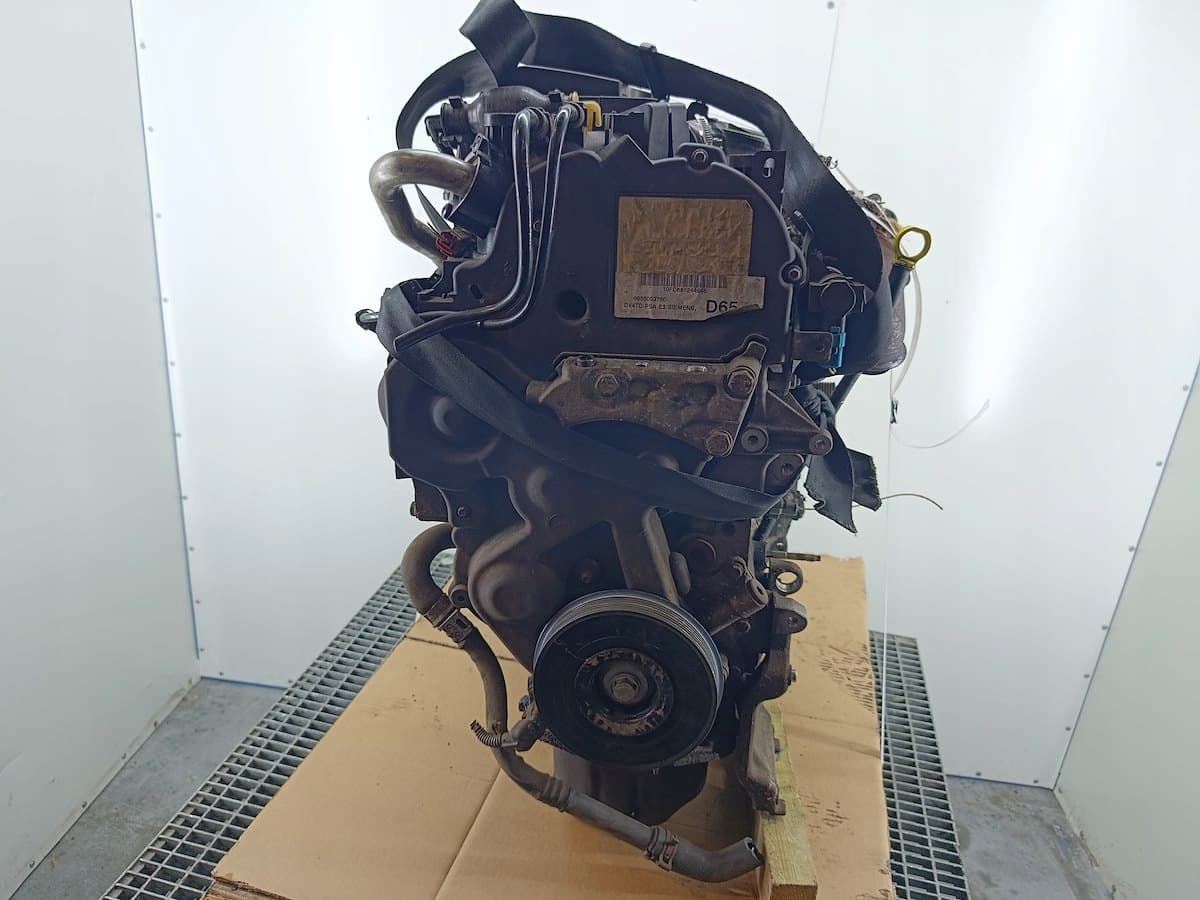Moteur 8HZ (DV4TD) — vue 2