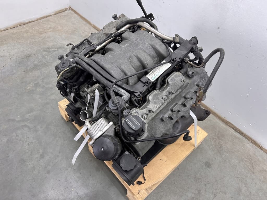 Moteur M 112.973 — vue 6