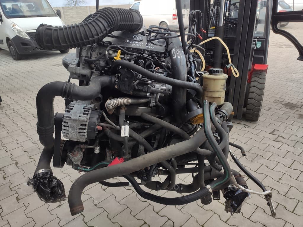 Moteur M9T 882 — vue 4