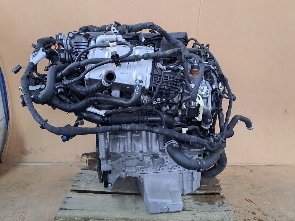 Moteur Y9DA — vue 2