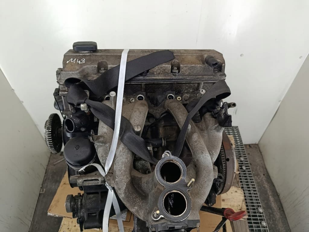 Moteur M43 B16 (164E2) — vue 3