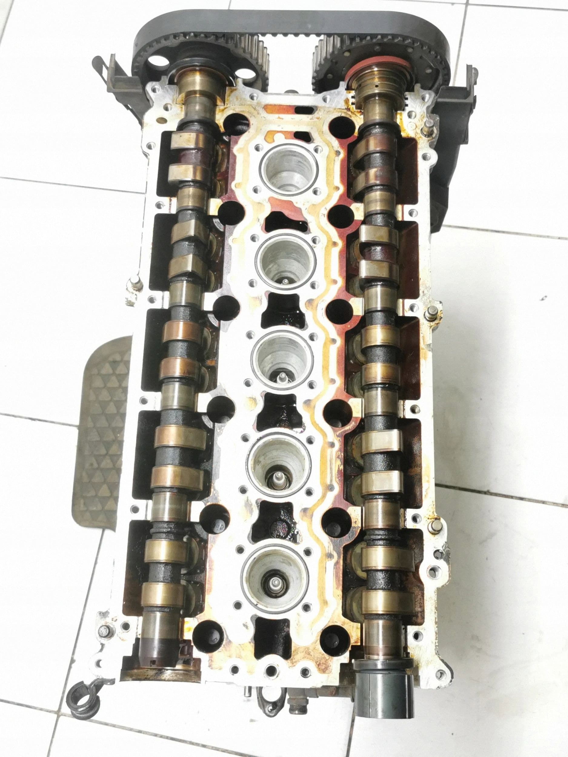 Moteur B 5244 T3 — vue 4