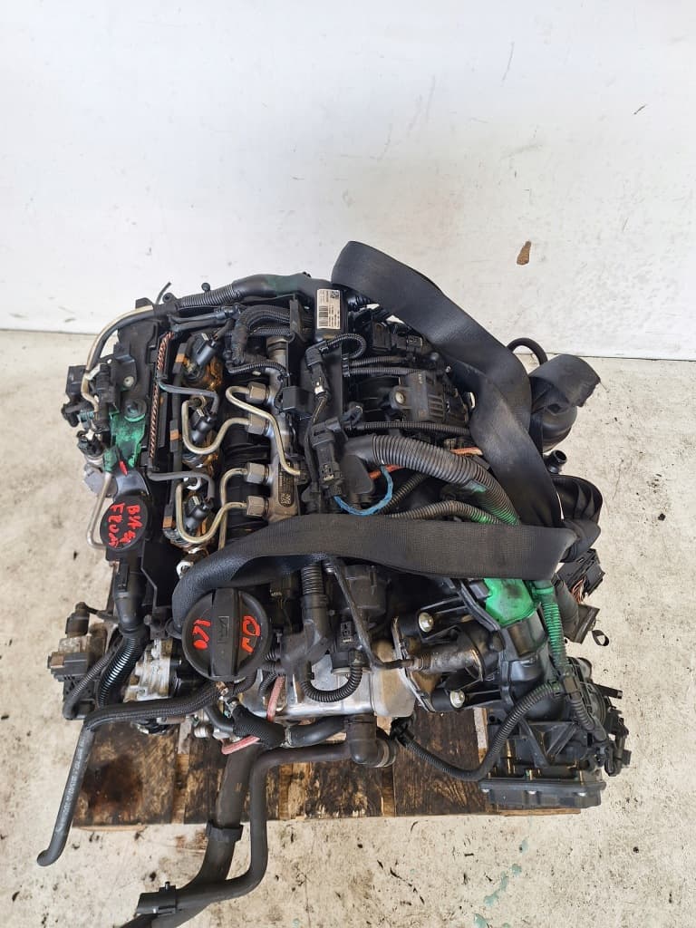Moteur B37 D15 A — vue 2