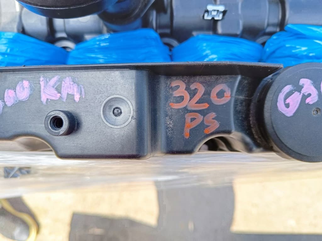Moteur B57 D30 B — vue 4