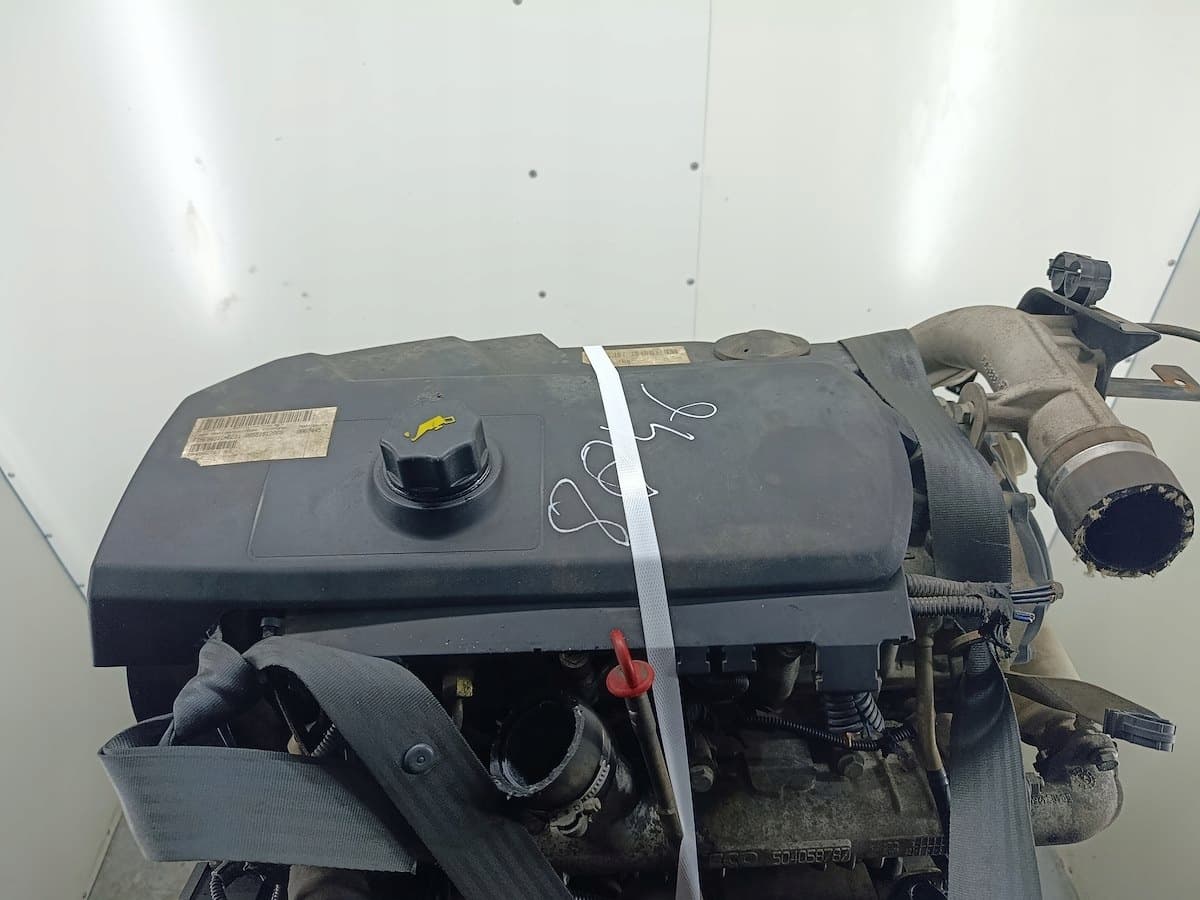 Moteur F1AE0481C — vue 4