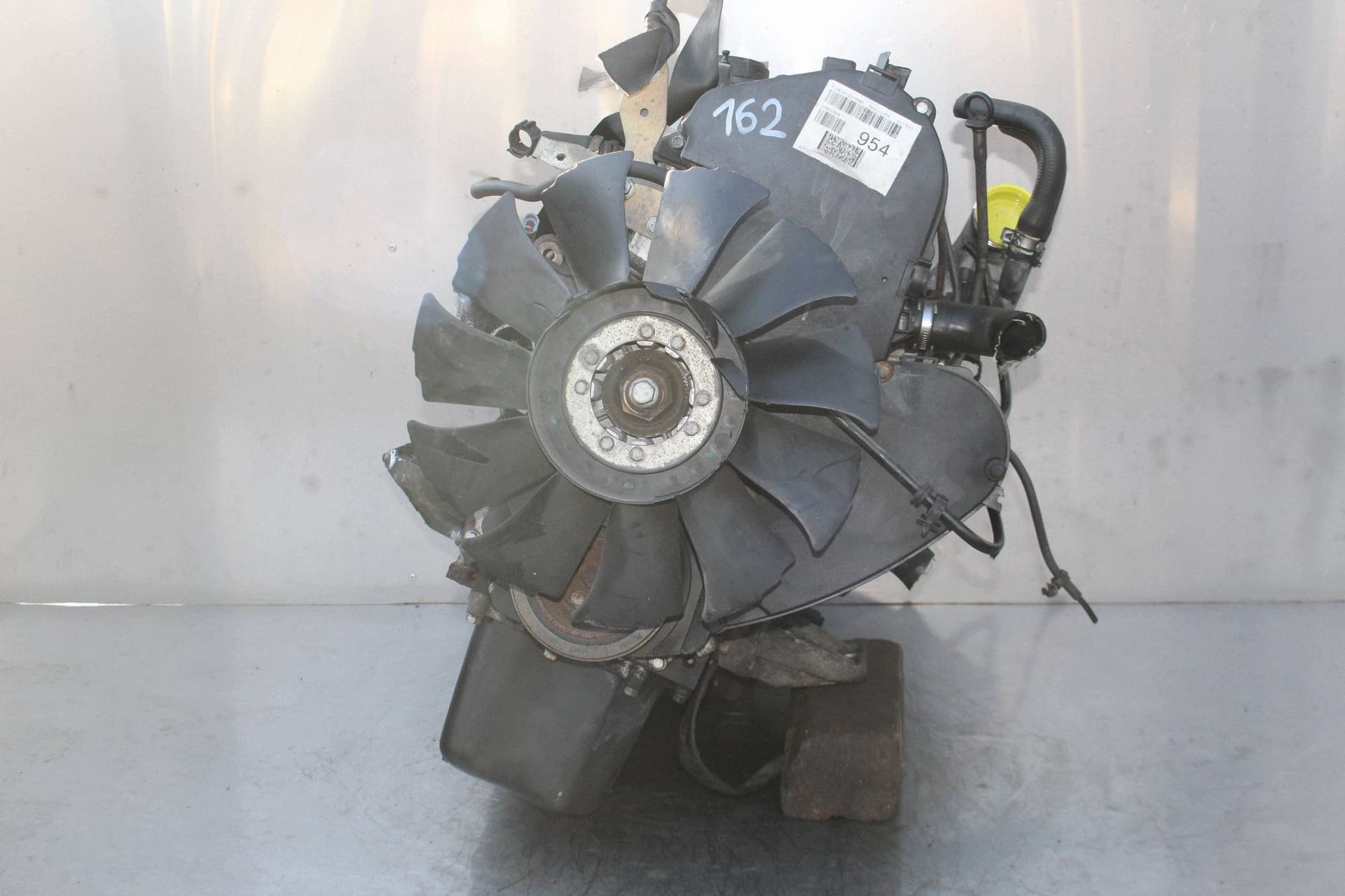 Moteur F1AE0481G — vue 4