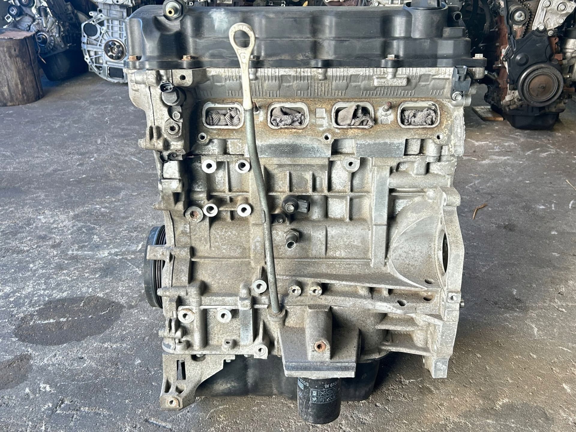 Moteur 4B12 — vue 9