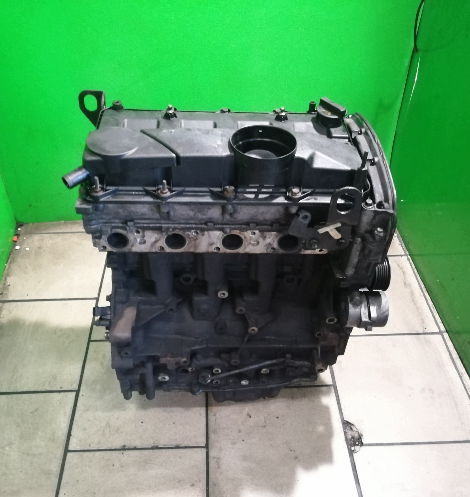 Moteur 4HV (P22DTE) — vue 2