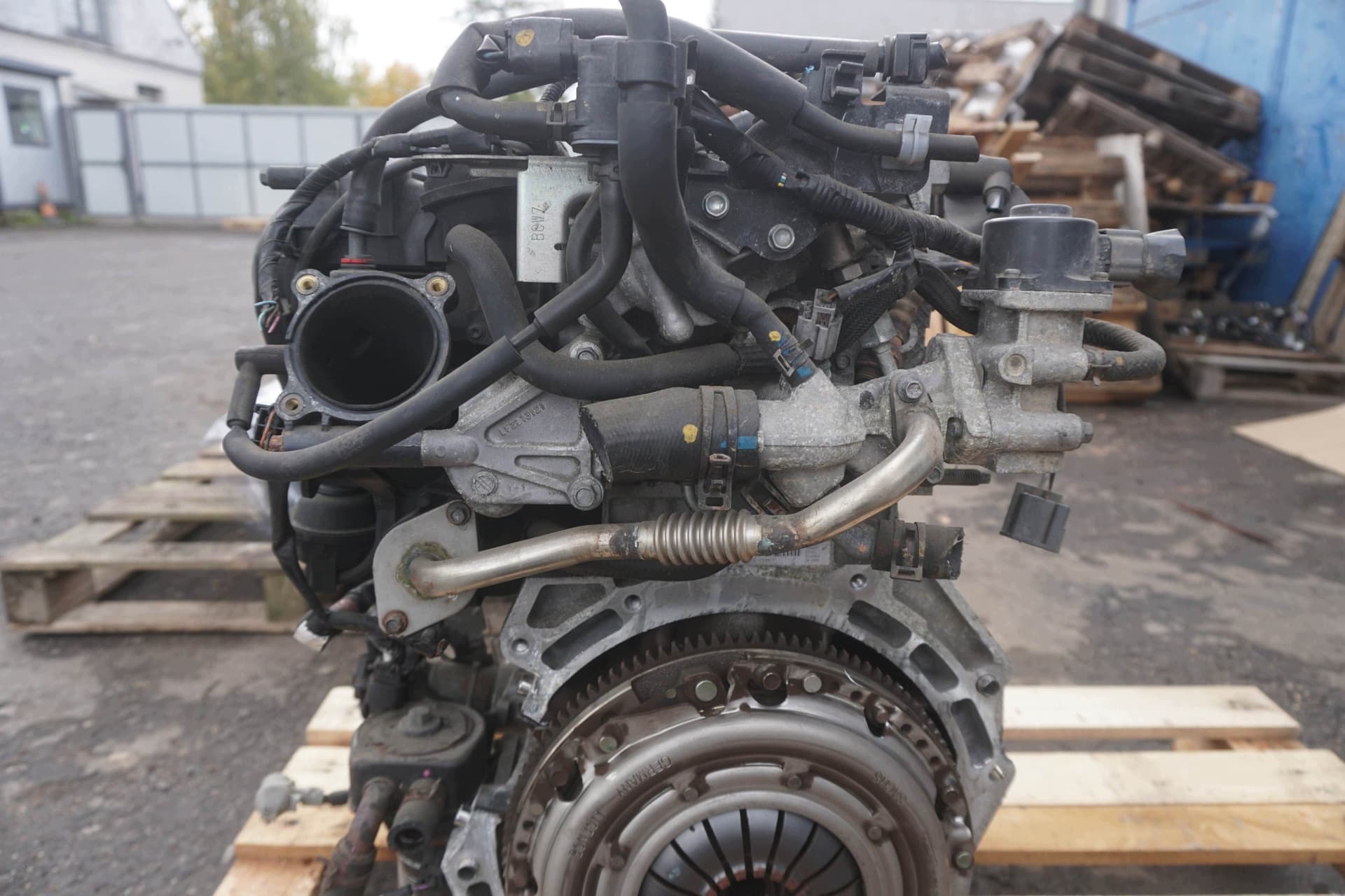 Moteur LF5W — vue 7