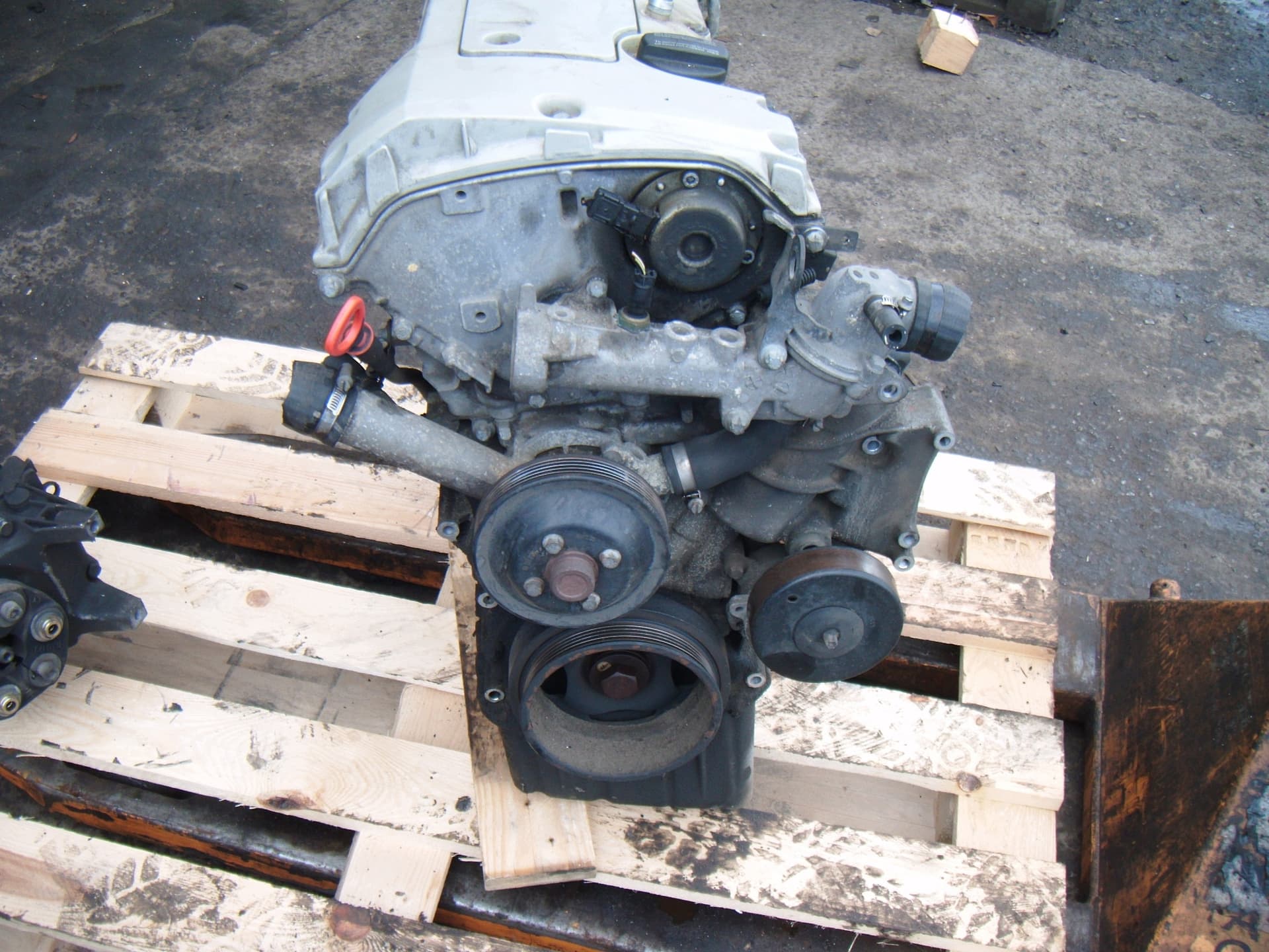 Moteur M 111.945 — vue 3