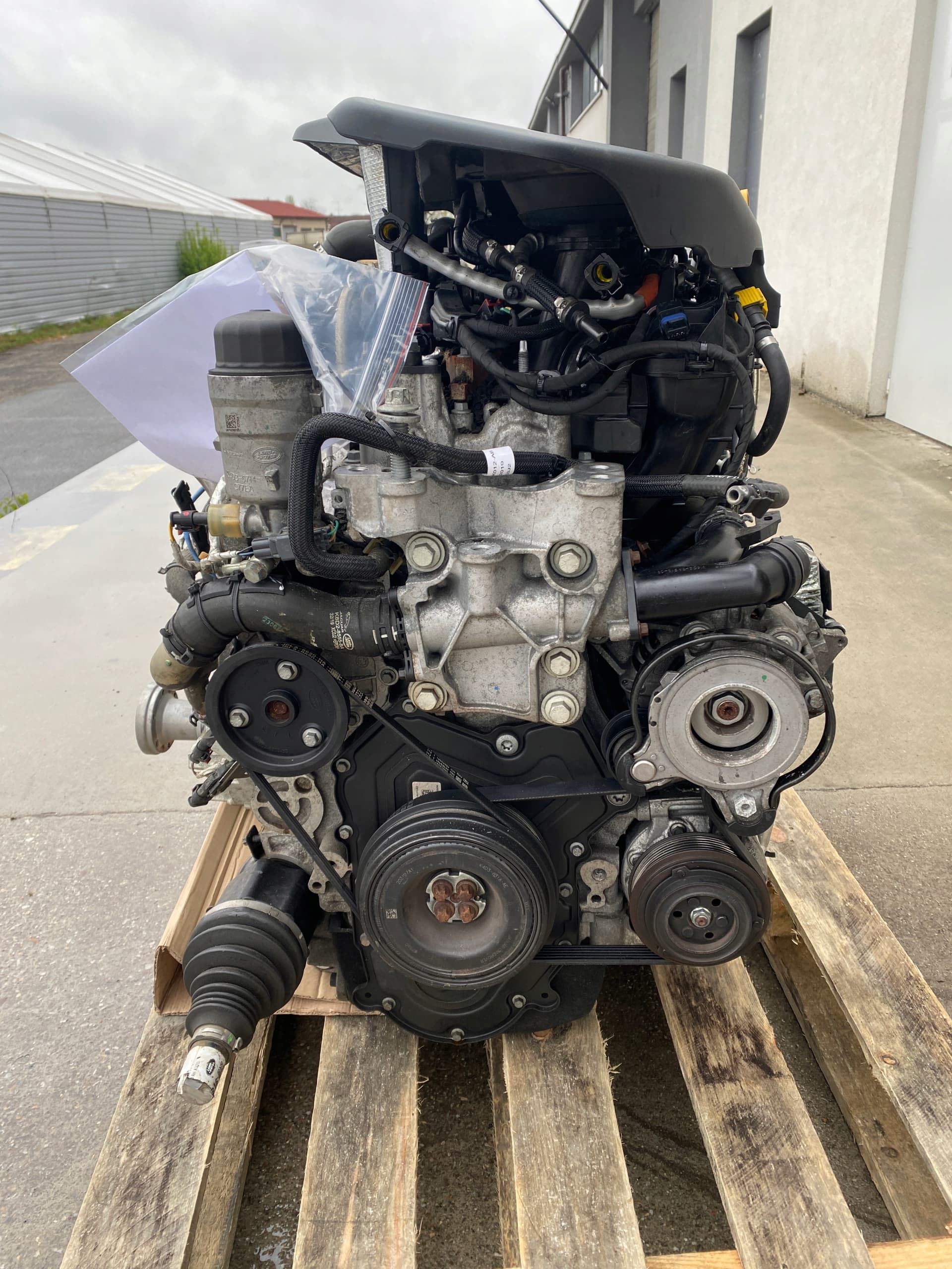 Moteur 204DTD(AJ21D4) - Image 1