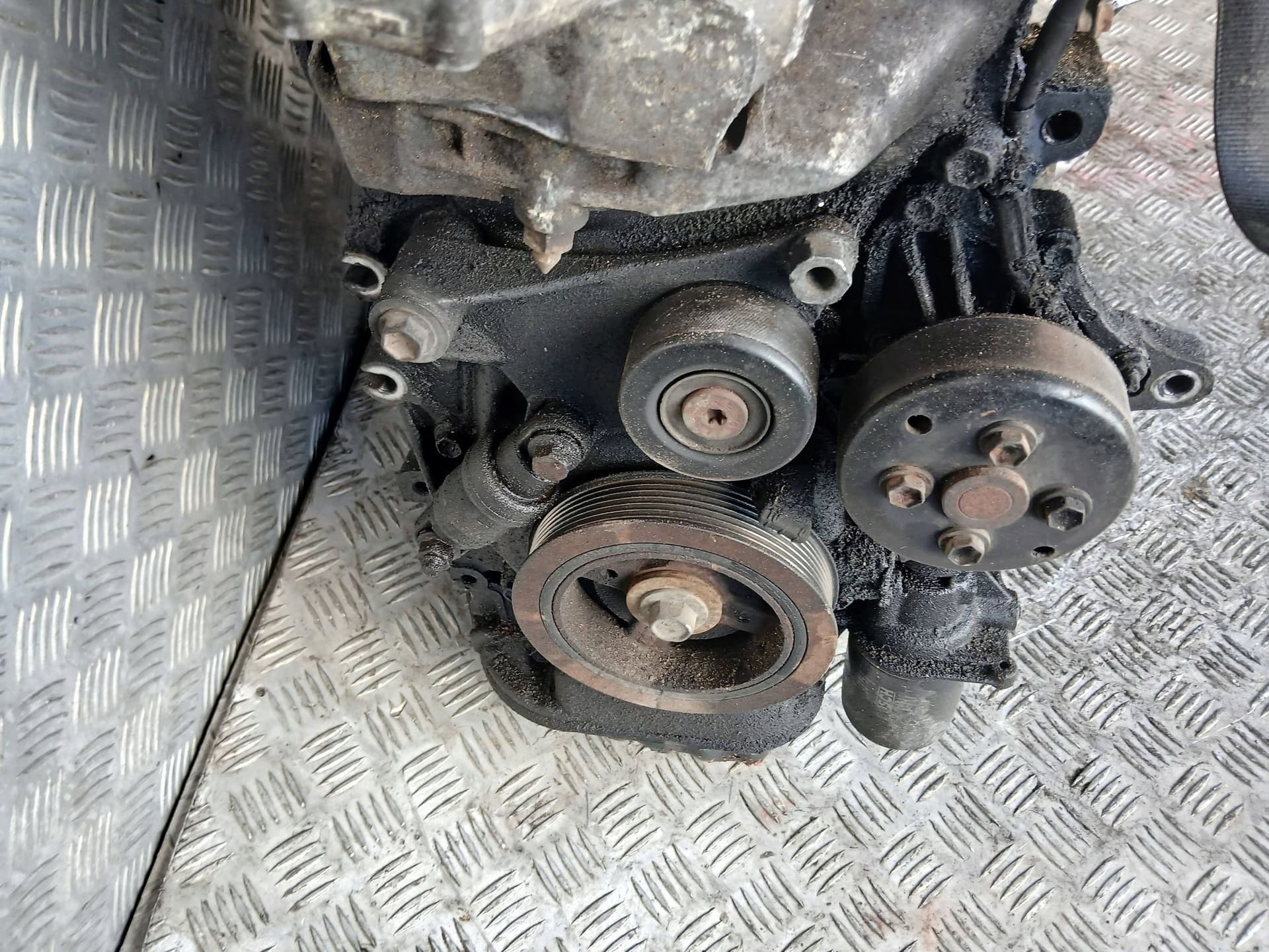 Moteur 1AZ-FE — vue 4