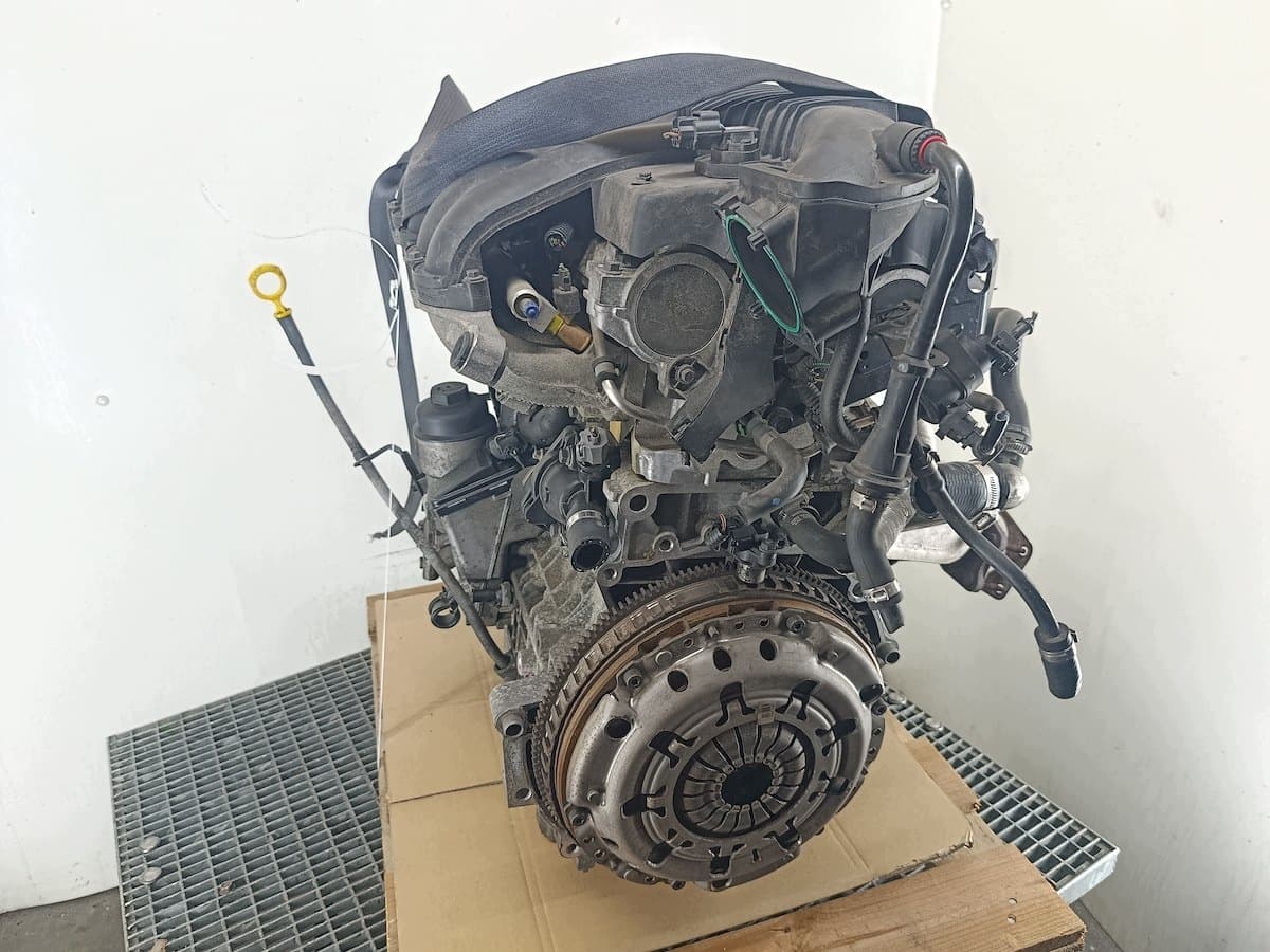 Moteur B 5244 S — vue 5