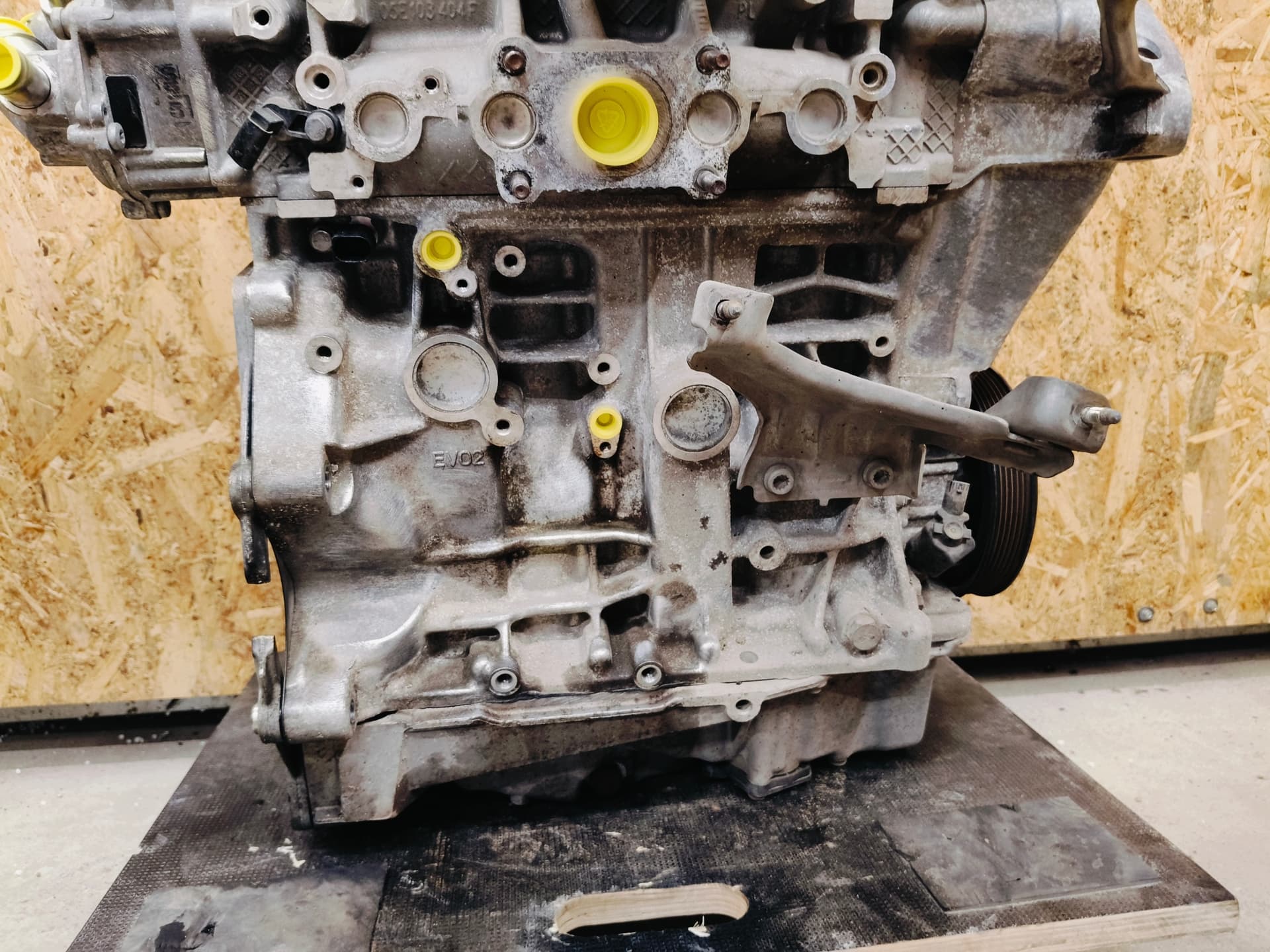 Moteur DFYA — vue 7