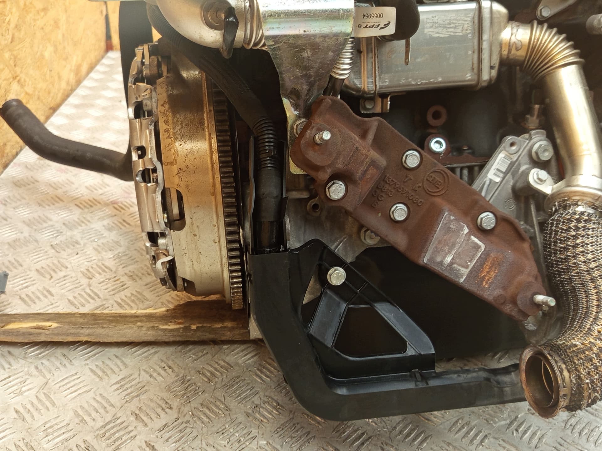 Moteur F1AGL411D — vue 10