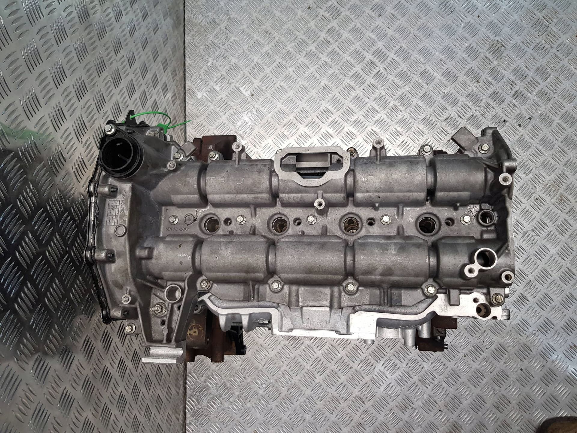 Moteur YLF6 — vue 3
