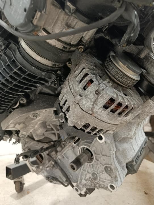 Moteur M 177.950 — vue 7