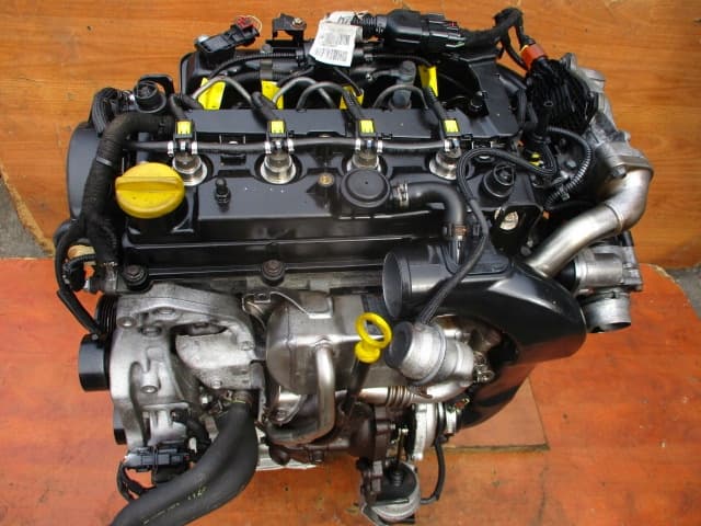 Moteur A 17 DTS — vue 3